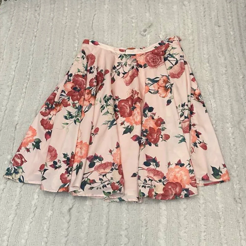 Modcloth Floral A-Line Skirt - Picture 4 of 6